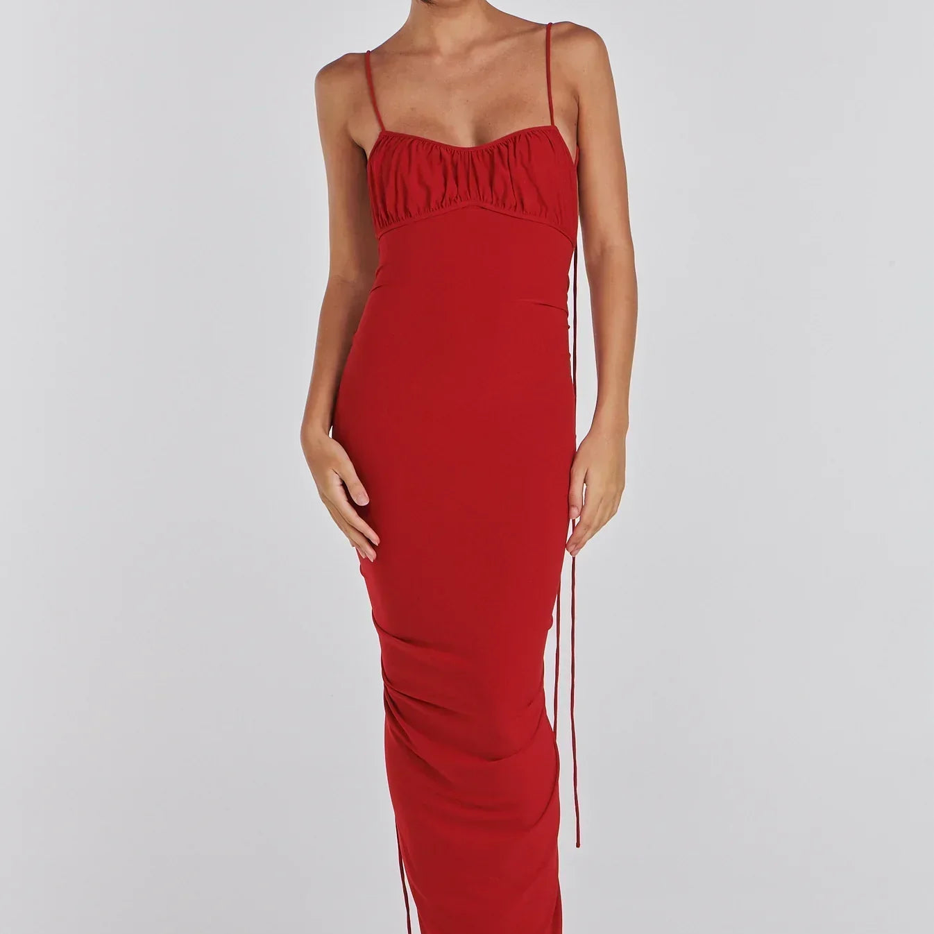 Alindra ™ | Backless Maxi Dress