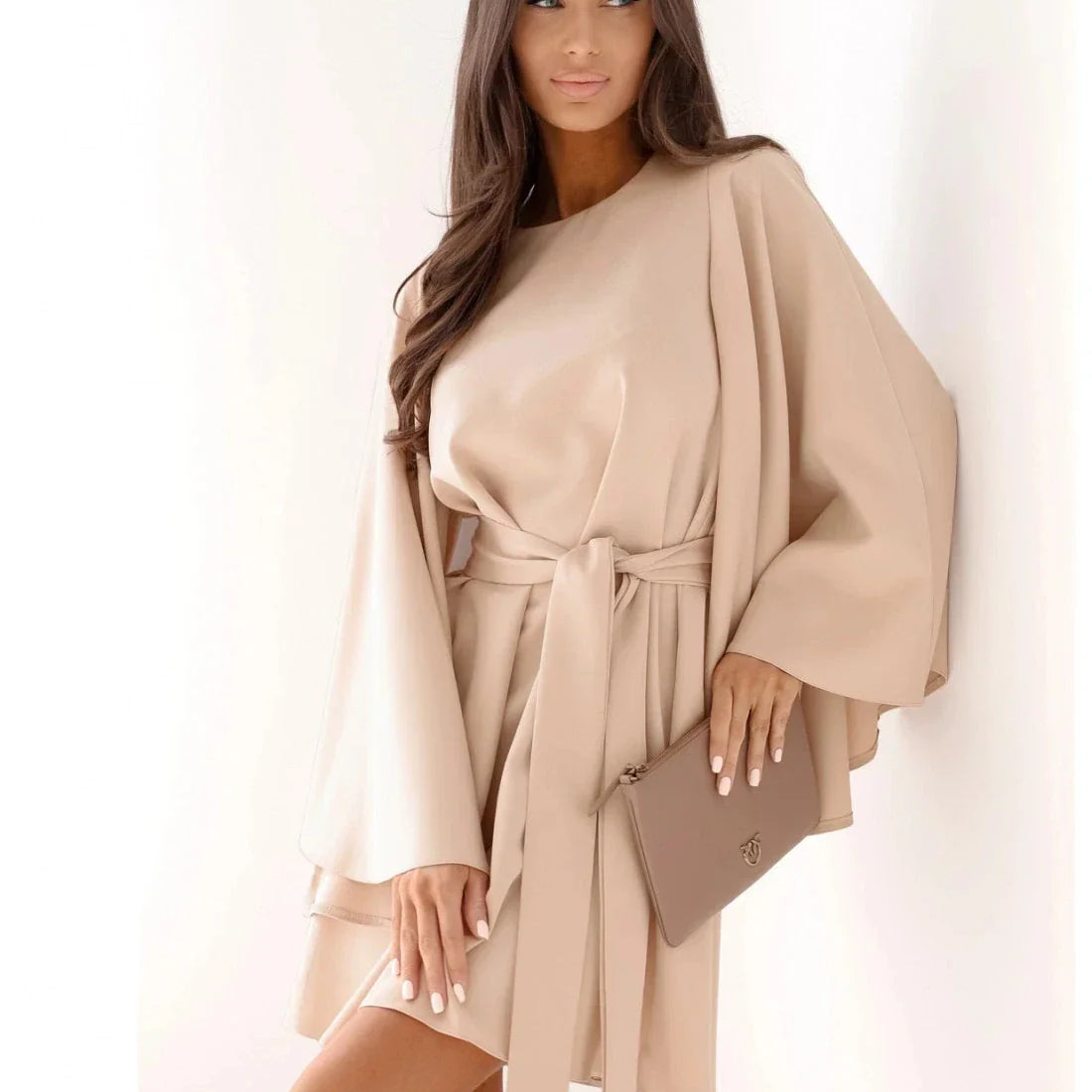 Cora - Elegant Solid Long-Sleeve Dress