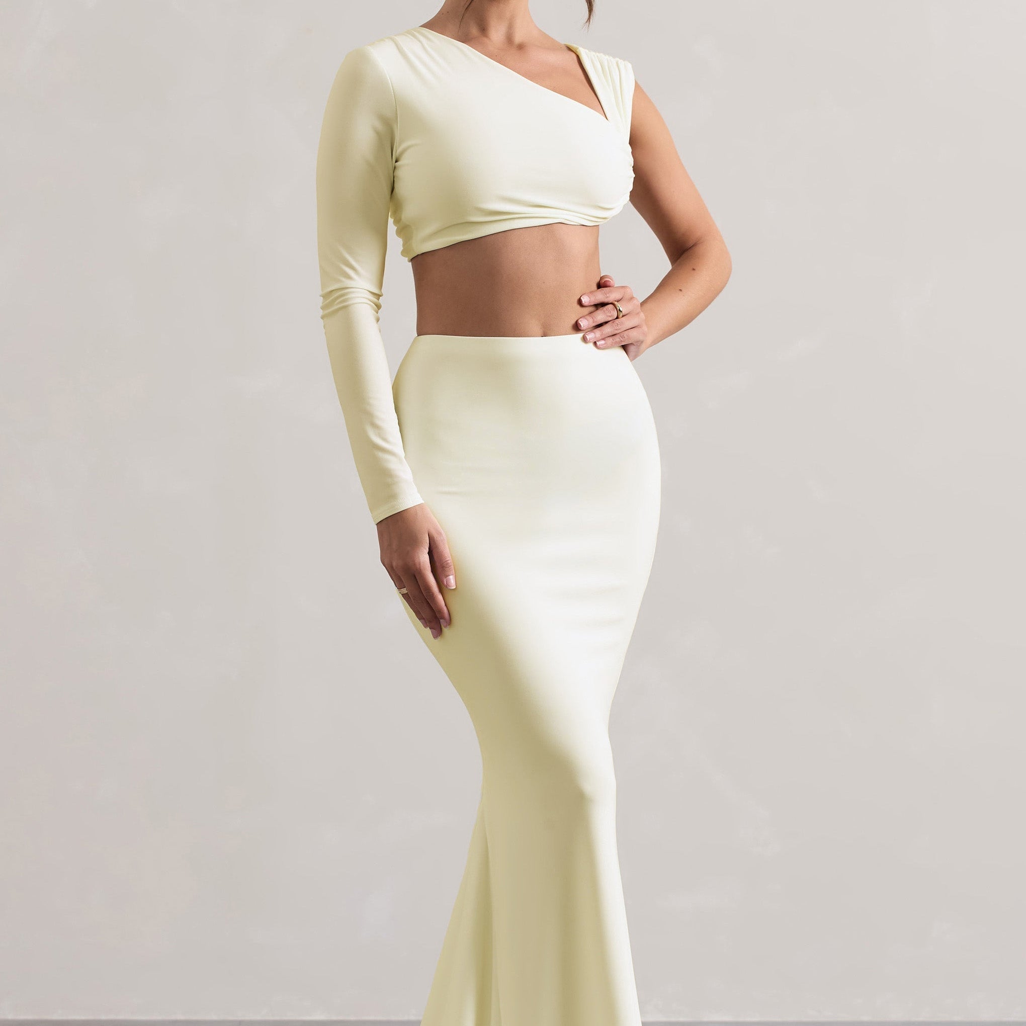 Neomie™ | Cream Fishtail Maxi Skirt