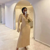 Sara - New Knitted Midi Dress