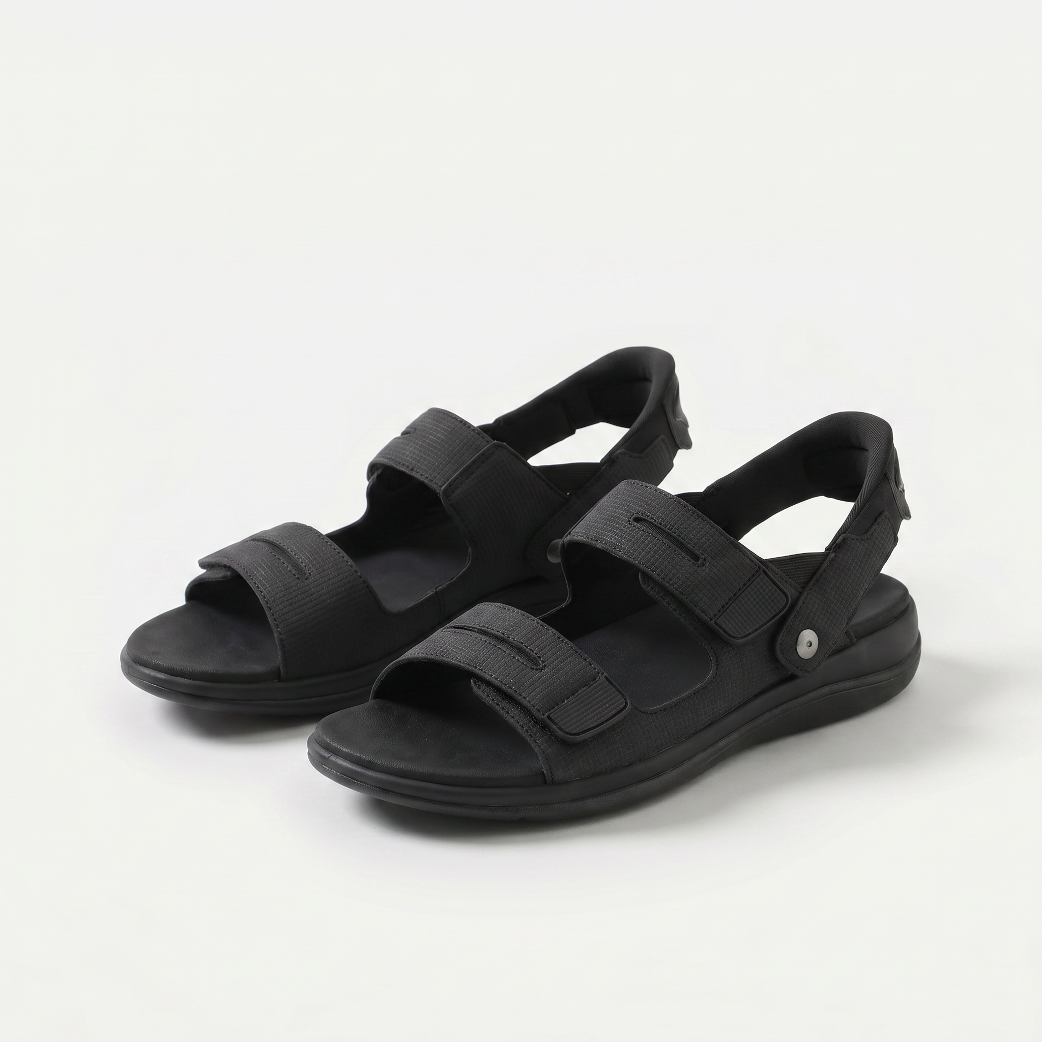 Luna - The Lightweight Comfort Sandal for Active Summer Days